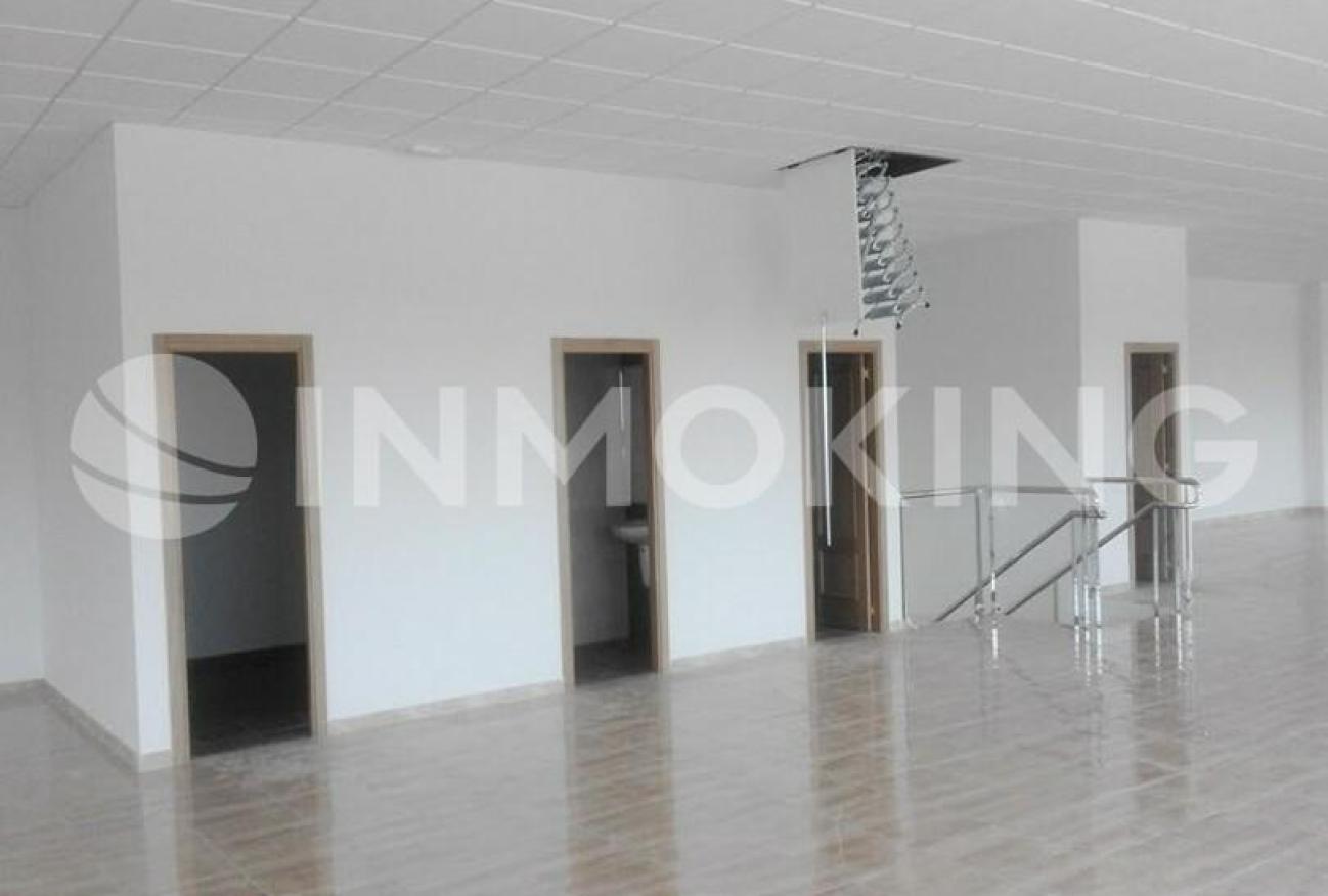 Foto de la propiedad Nave en Alquiler San Fernando de Henares